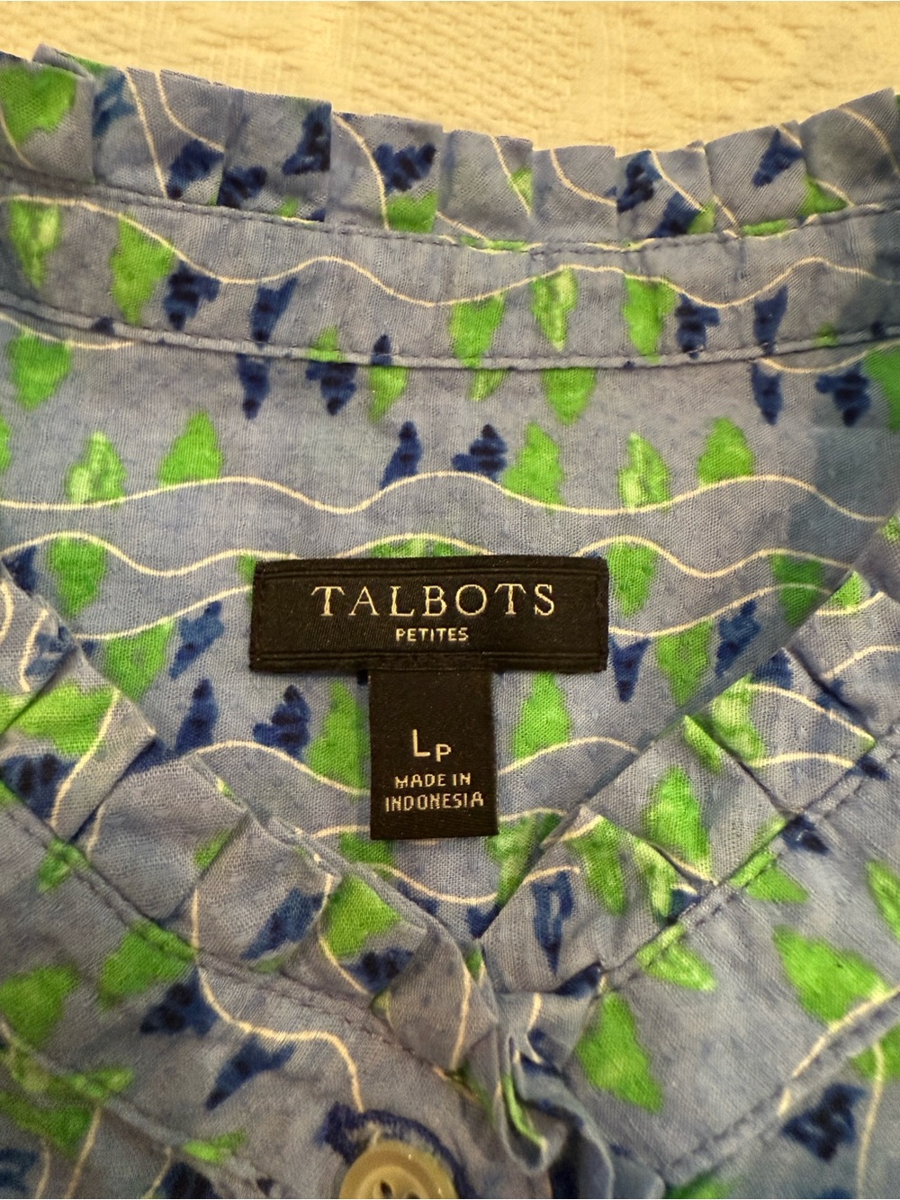 TALBOTS Womens Button Blouse Long Sleeve Blue Green Geometric Ruffle Size LP - Picture 3 of 6